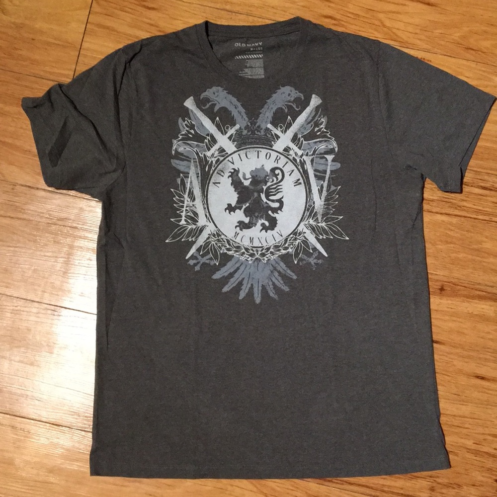 Old Navy Tee Shirt
